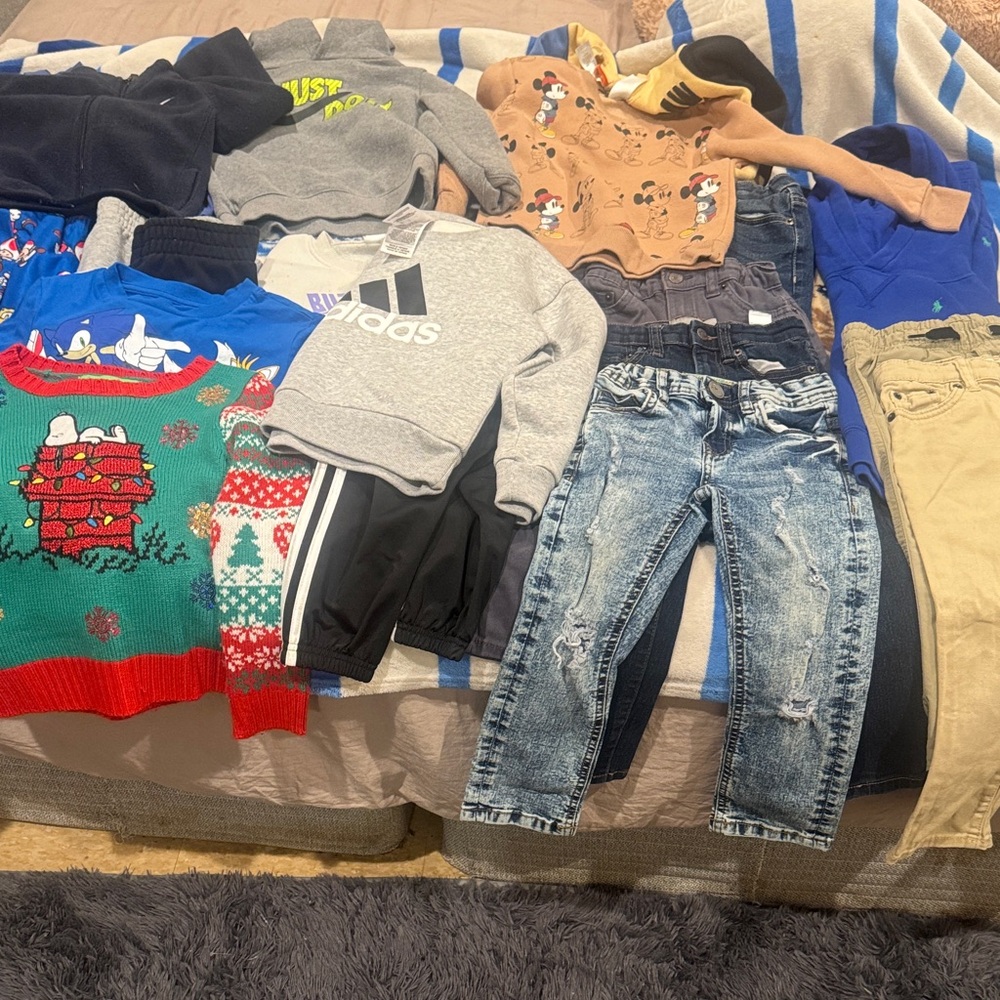 Toddler boy 4T clothes.